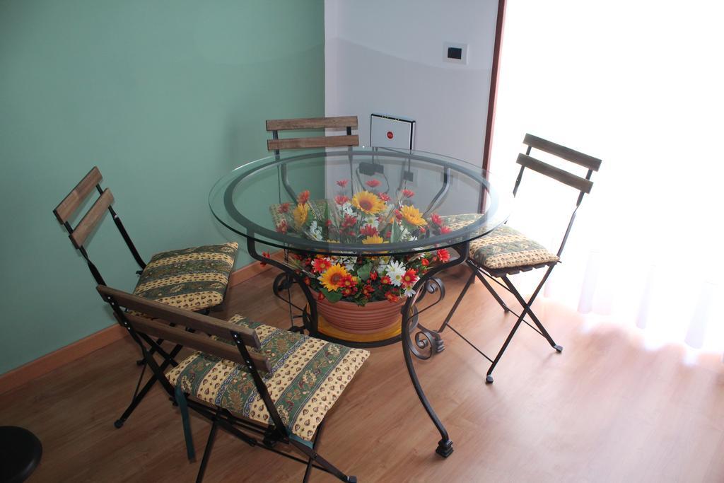Apartamento Casa del Girasole Nápoles Exterior foto